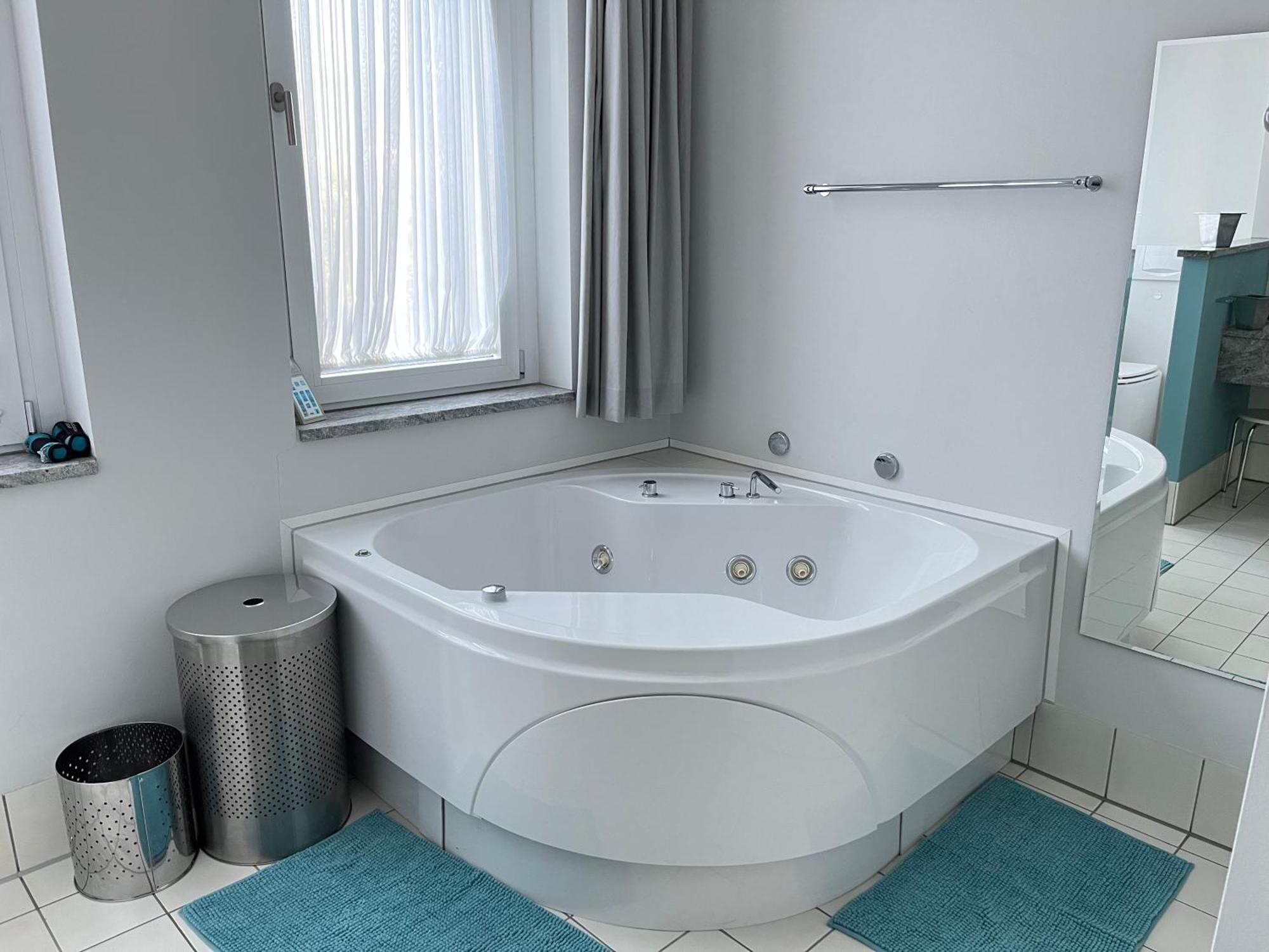 Whirlpool & Relax Suite Am Waldschloesschen Дрезден Экстерьер фото